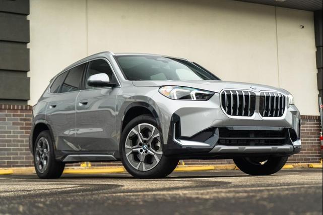 Photo of 2025 Space Silver Metallic BMW X1