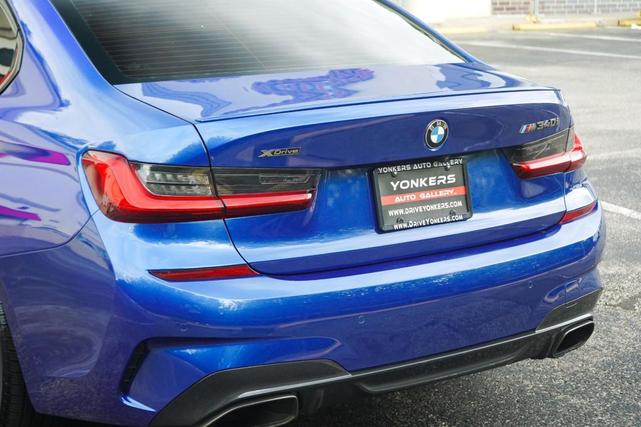 Photo of 2021 Portimao Blue Metallic BMW M340