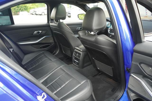 Photo of 2021 Portimao Blue Metallic BMW M340