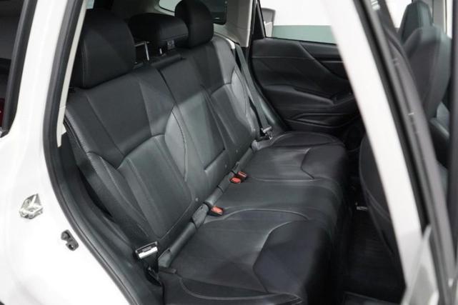 Photo of 2022 Crystal White Pearl Subaru Forester