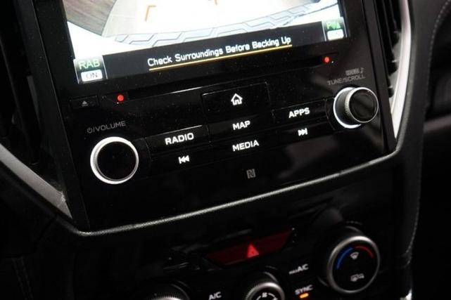 Photo of 2022 Crystal White Pearl Subaru Forester