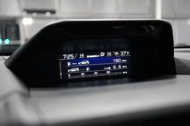 Photo of 2022 Crystal White Pearl Subaru Forester