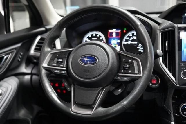 Photo of 2022 Crystal White Pearl Subaru Forester