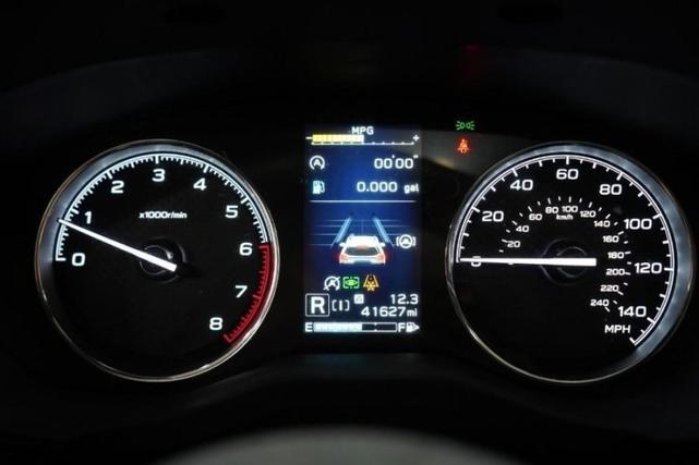 Photo of 2022 Crystal White Pearl Subaru Forester
