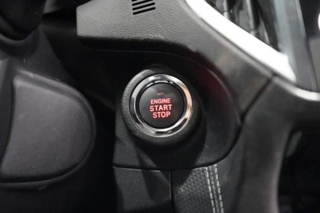 Photo of 2022 Crystal White Pearl Subaru Forester