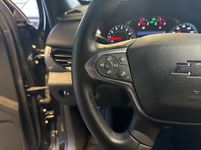 Photo of 2023 Mosaic Black Metallic Chevrolet Traverse