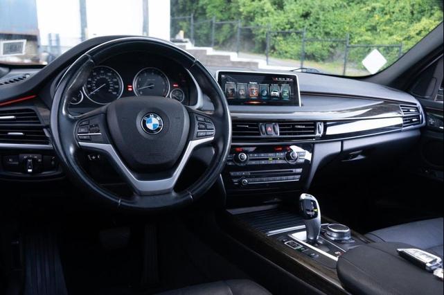 Photo of 2017 Alpine White BMW X5