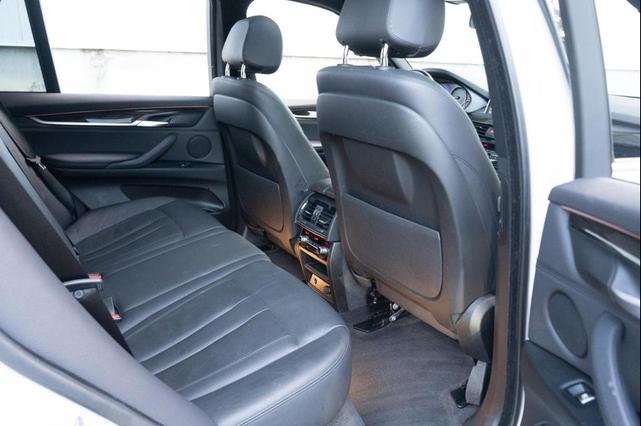 Photo of 2017 Alpine White BMW X5