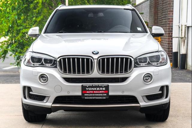 Photo of 2017 Alpine White BMW X5