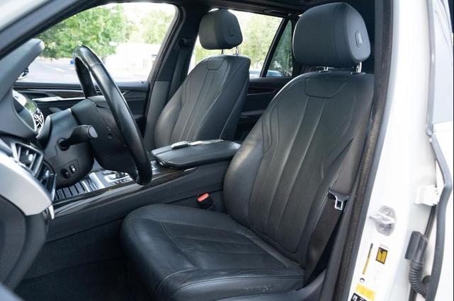 Photo of 2017 Alpine White BMW X5