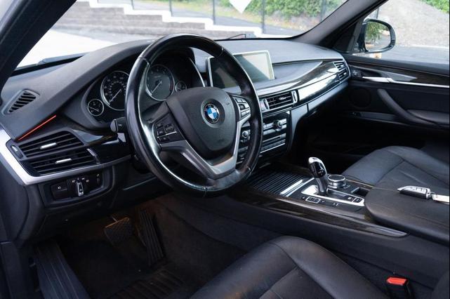 Photo of 2017 Alpine White BMW X5