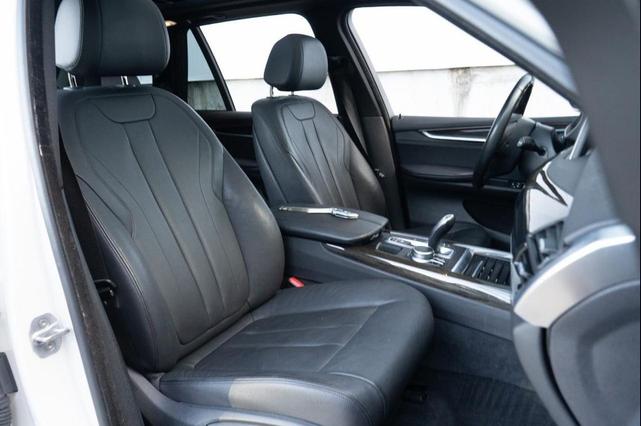 Photo of 2017 Alpine White BMW X5