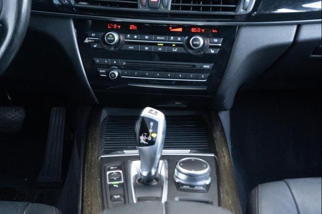 Photo of 2017 Alpine White BMW X5