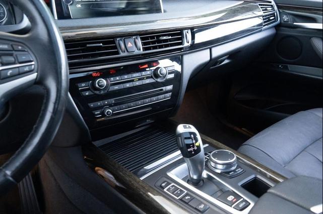 Photo of 2017 Alpine White BMW X5