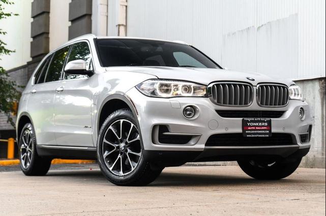 Photo of 2017 Alpine White BMW X5