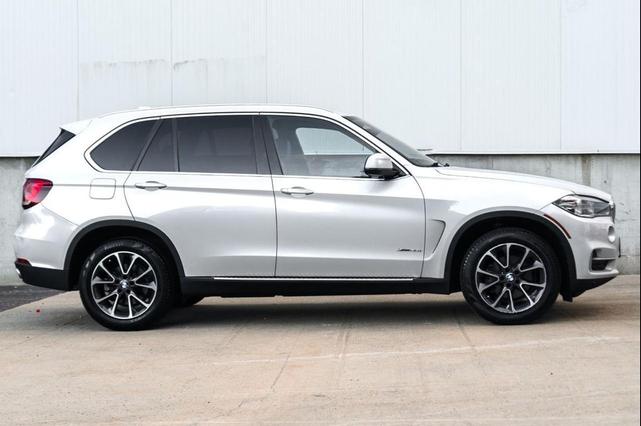 Photo of 2017 Alpine White BMW X5
