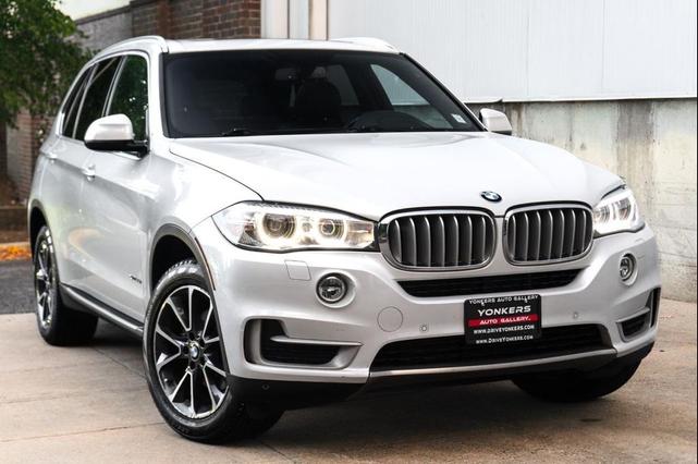 Photo of 2017 Alpine White BMW X5