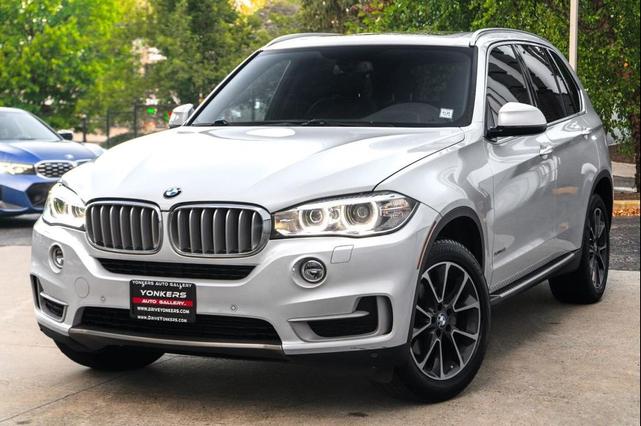 Photo of 2017 Alpine White BMW X5