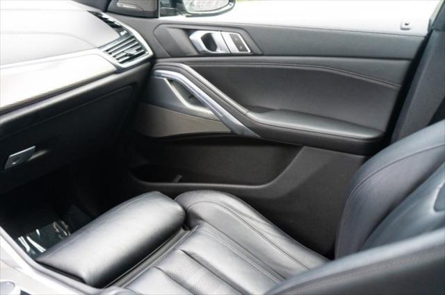 Photo of 2021 Carbon Black Metallic BMW X6