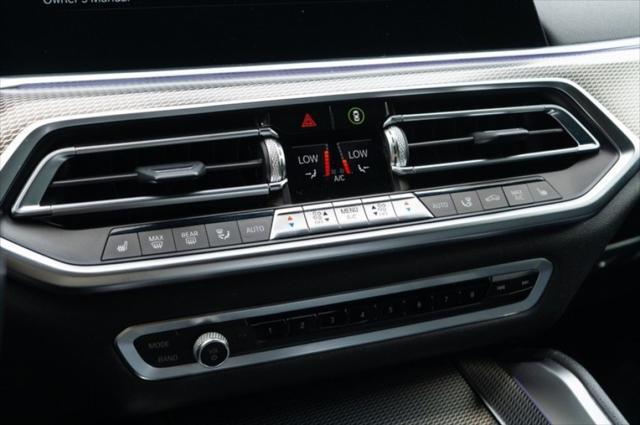 Photo of 2021 Carbon Black Metallic BMW X6