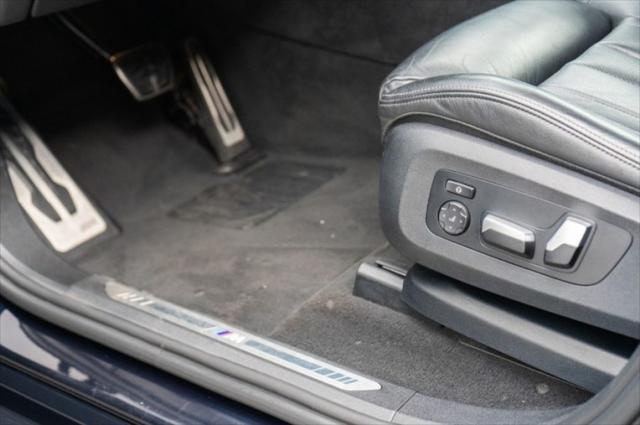 Photo of 2021 Carbon Black Metallic BMW X6