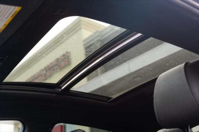 Photo of 2021 Carbon Black Metallic BMW X6