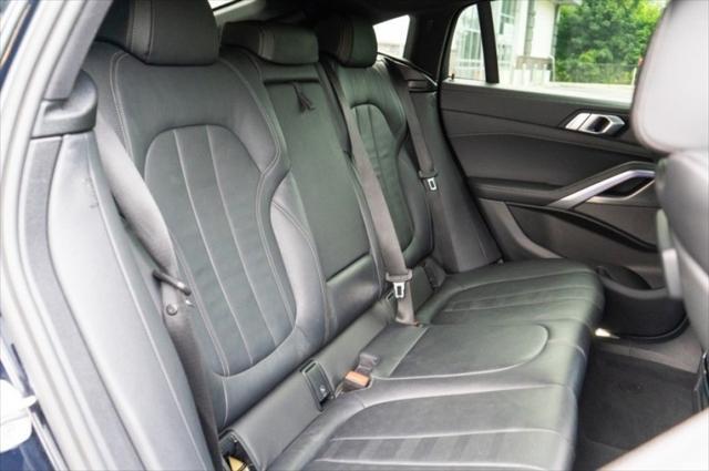 Photo of 2021 Carbon Black Metallic BMW X6