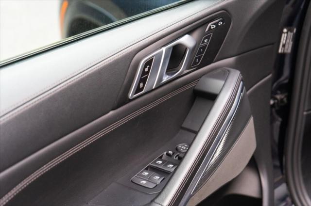 Photo of 2021 Carbon Black Metallic BMW X6
