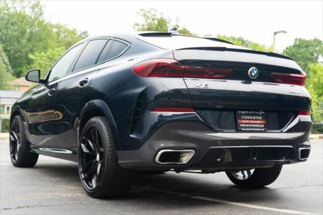 Photo of 2021 Carbon Black Metallic BMW X6