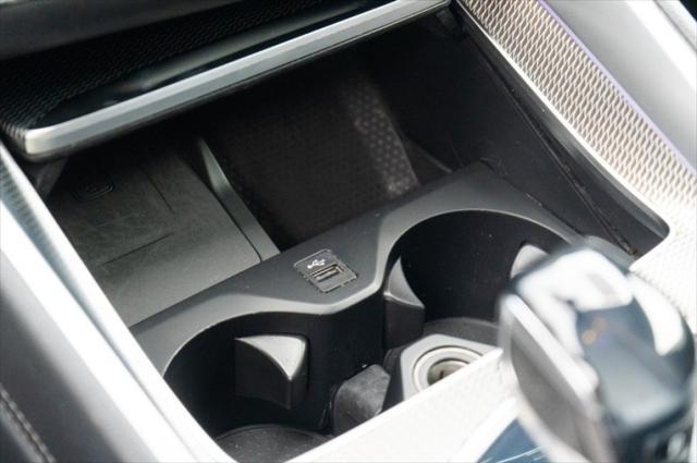 Photo of 2021 Carbon Black Metallic BMW X6