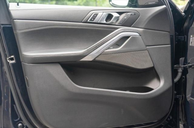 Photo of 2021 Carbon Black Metallic BMW X6