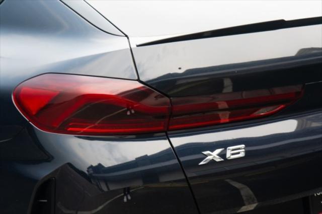 Photo of 2021 Carbon Black Metallic BMW X6