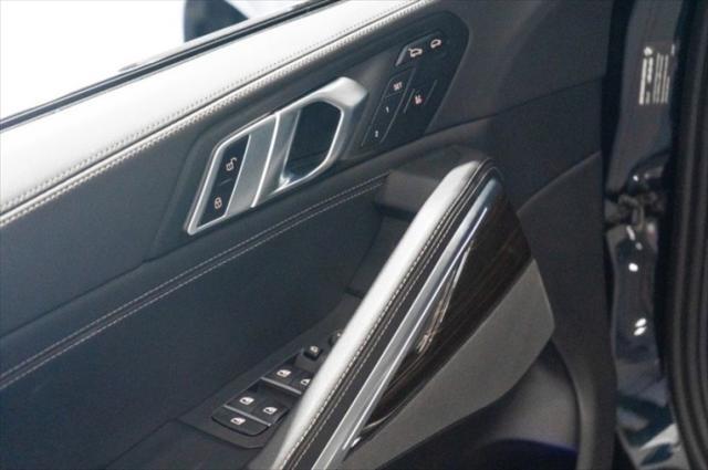 Photo of 2024 Carbon Black Metallic BMW X6
