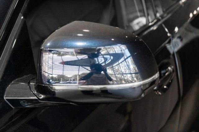 Photo of 2024 Carbon Black Metallic BMW X6
