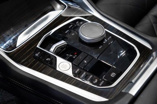 Photo of 2024 Carbon Black Metallic BMW X6
