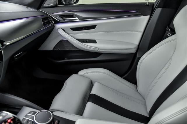 Photo of 2021 Brands Hatch Grey Metallic BMW M5