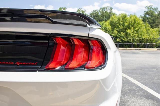 Photo of 2019 Oxford White Ford Mustang