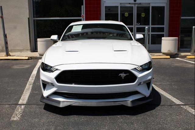 Photo of 2019 Oxford White Ford Mustang