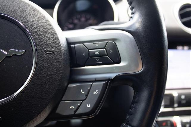 Photo of 2019 Oxford White Ford Mustang