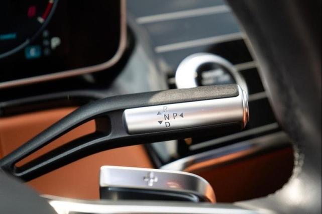 Photo of 2022 Black Mercedes-Benz S-Class