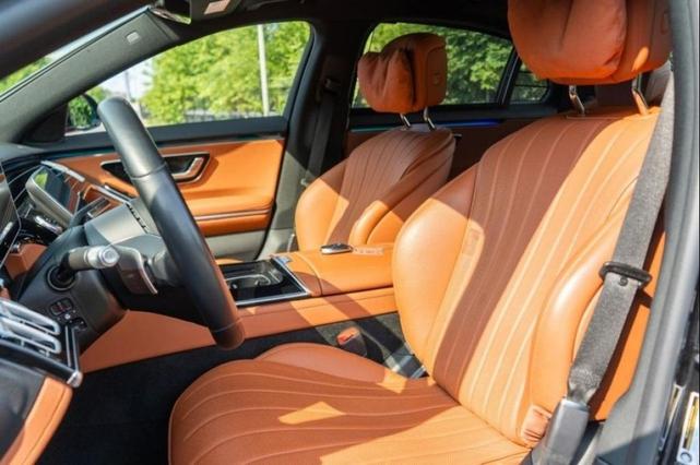 Photo of 2022 Black Mercedes-Benz S-Class