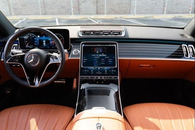 Photo of 2022 Black Mercedes-Benz S-Class