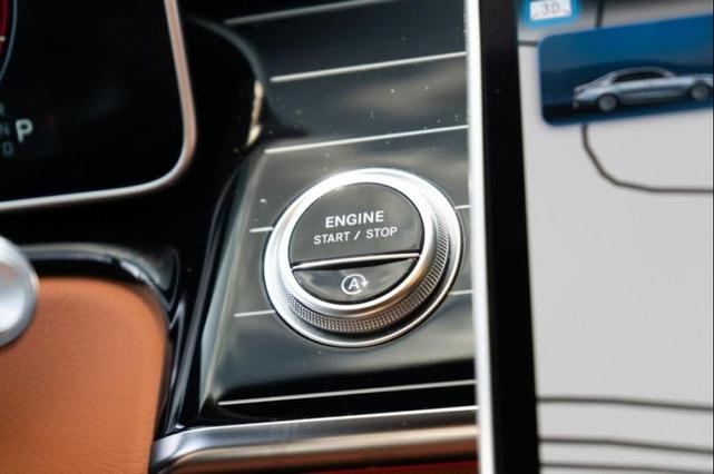 Photo of 2022 Black Mercedes-Benz S-Class