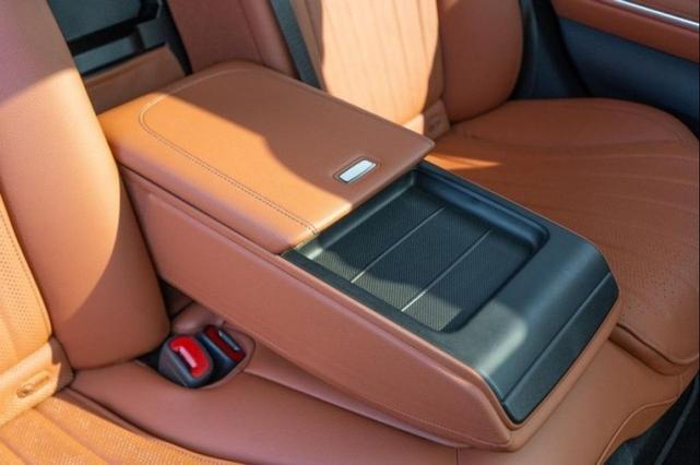 Photo of 2022 Black Mercedes-Benz S-Class