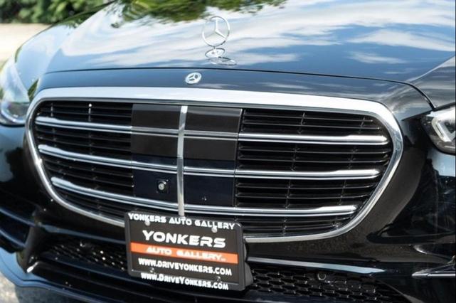 Photo of 2022 Black Mercedes-Benz S-Class
