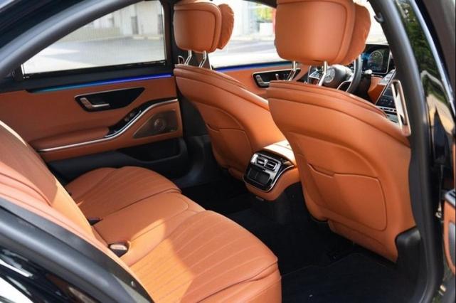 Photo of 2022 Black Mercedes-Benz S-Class