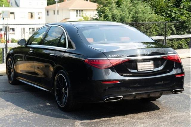 Photo of 2022 Black Mercedes-Benz S-Class