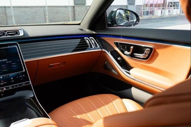 Photo of 2022 Black Mercedes-Benz S-Class