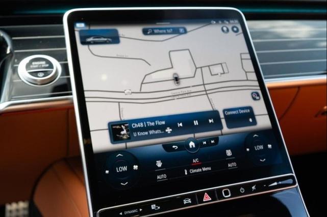Photo of 2022 Black Mercedes-Benz S-Class