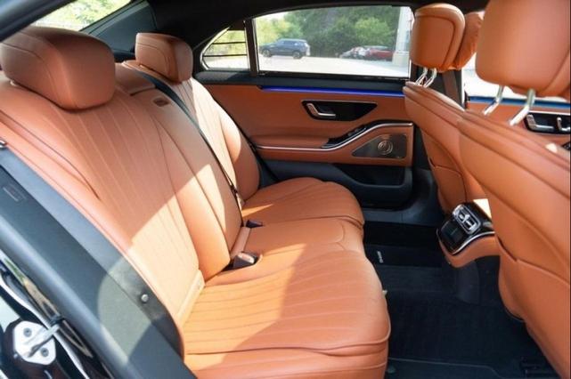 Photo of 2022 Black Mercedes-Benz S-Class